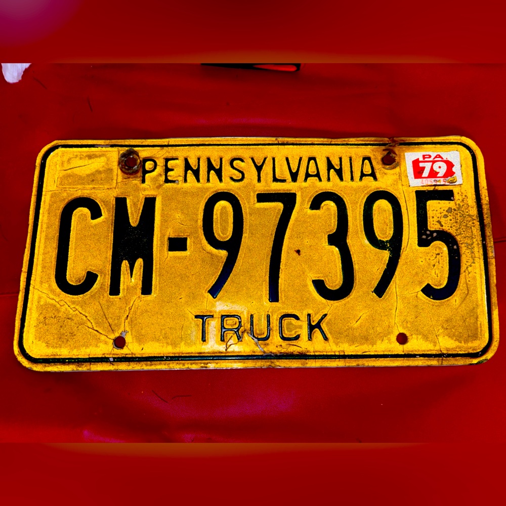 Pennsylvania Vintage 1979 Truck License Plate. CM-97395